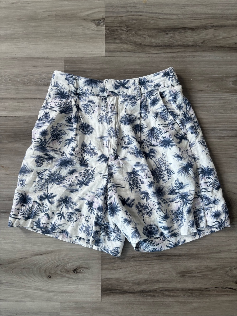 Abercrombie & Fitch XS Linen Blend Blue Palm Tree High Rise Shorts